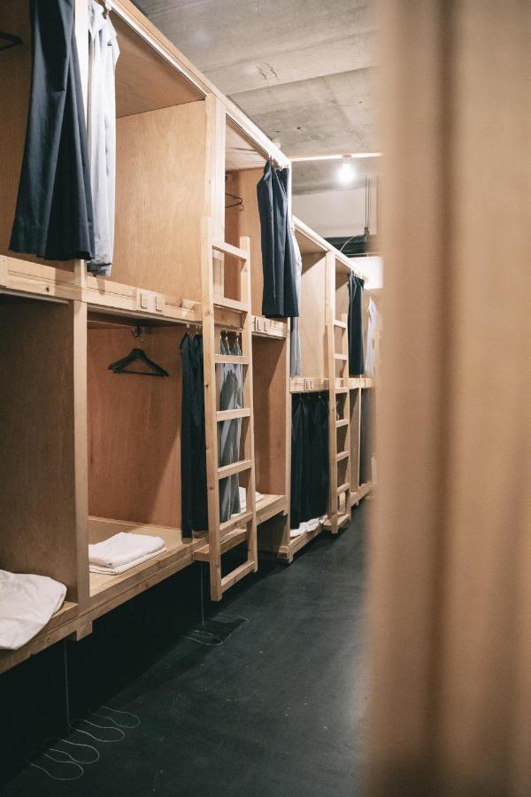 Aien Coffee & Hostel Чатан Екстериор снимка