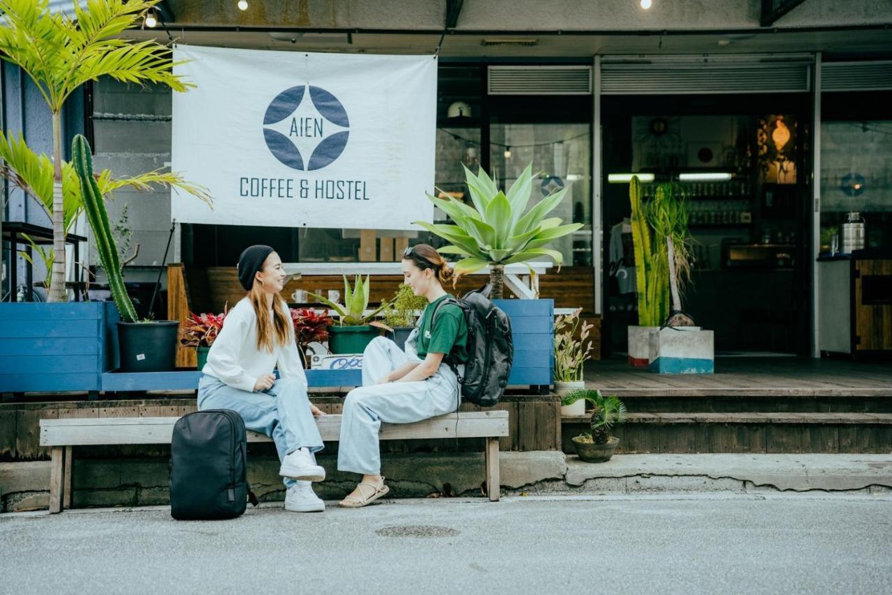 Aien Coffee & Hostel Чатан Екстериор снимка