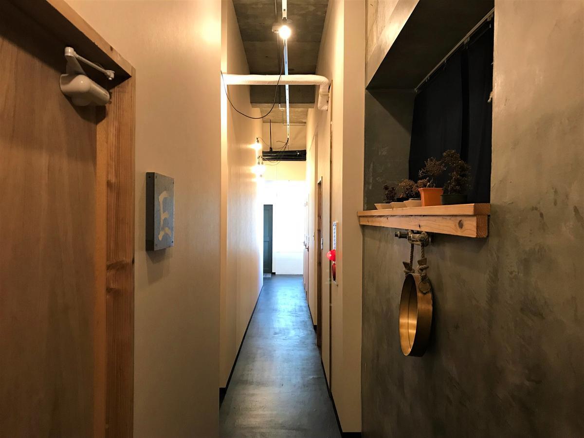 Aien Coffee & Hostel Чатан Екстериор снимка