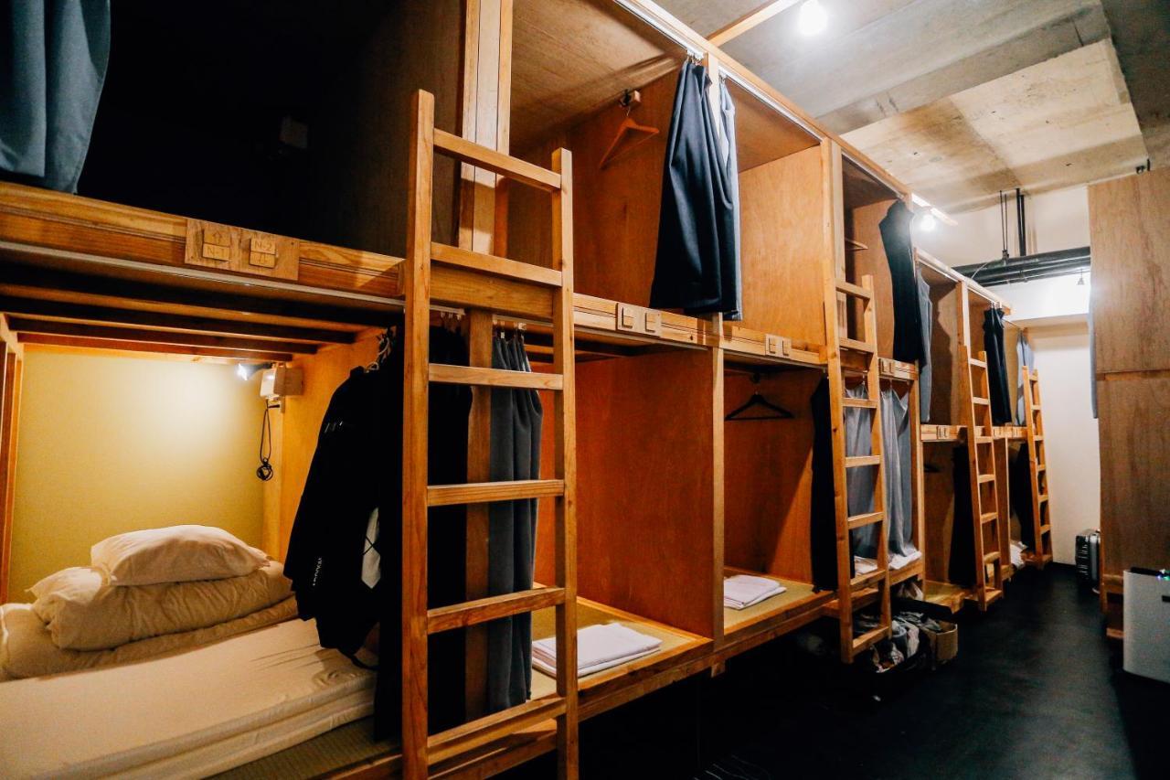 Aien Coffee & Hostel Чатан Екстериор снимка