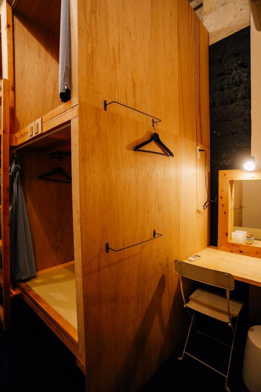 Aien Coffee & Hostel Чатан Екстериор снимка